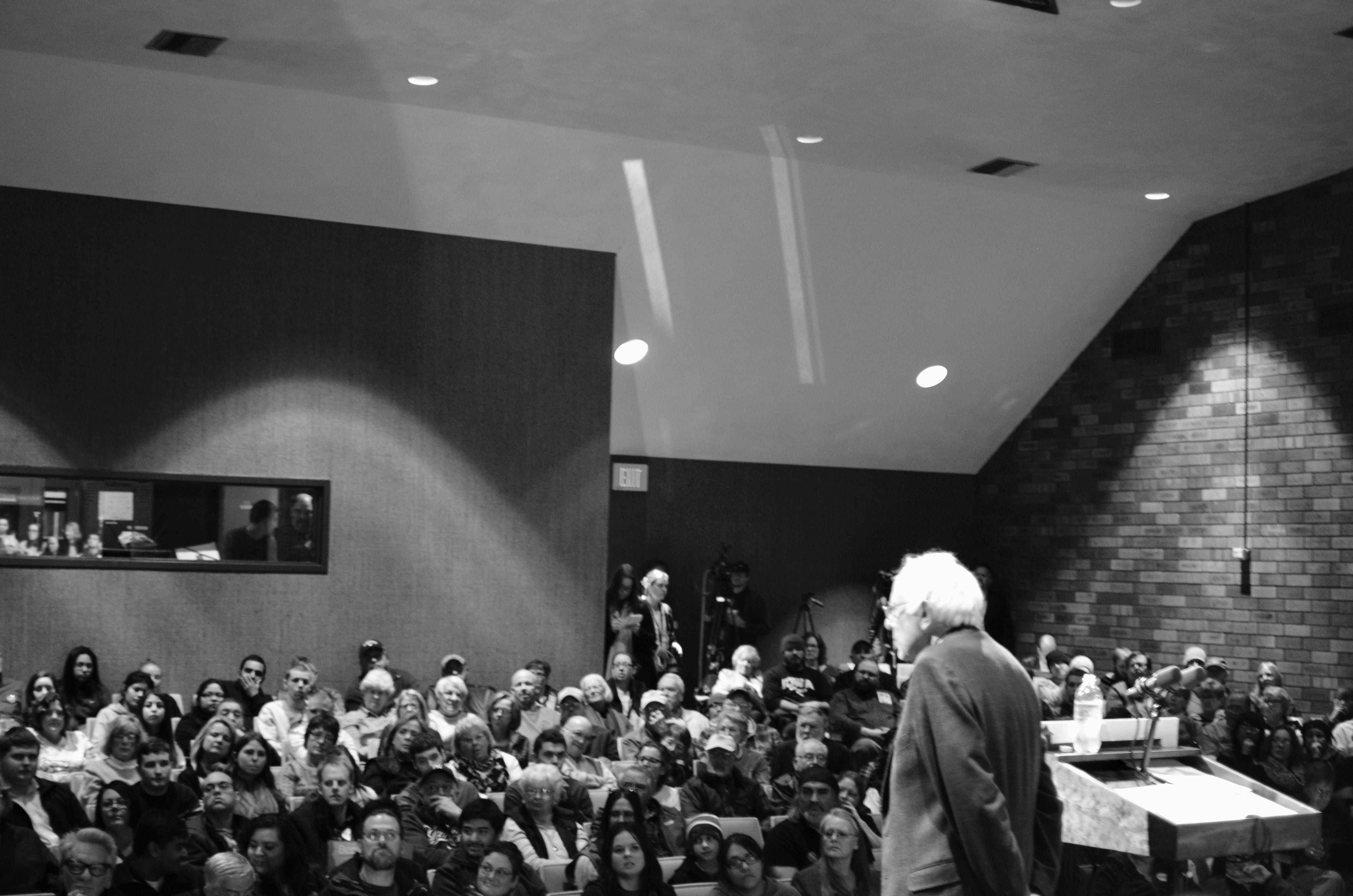 Photo of Bernie Sanders and audience at Perry, Iowa, by Monica Alexander.